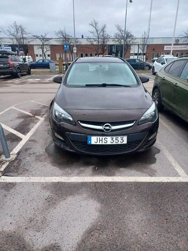 Brun Begagnad 2014 Opel Astra Enjoy Kombi | 49 000 kr (Marknadspris) - Bild 1/3