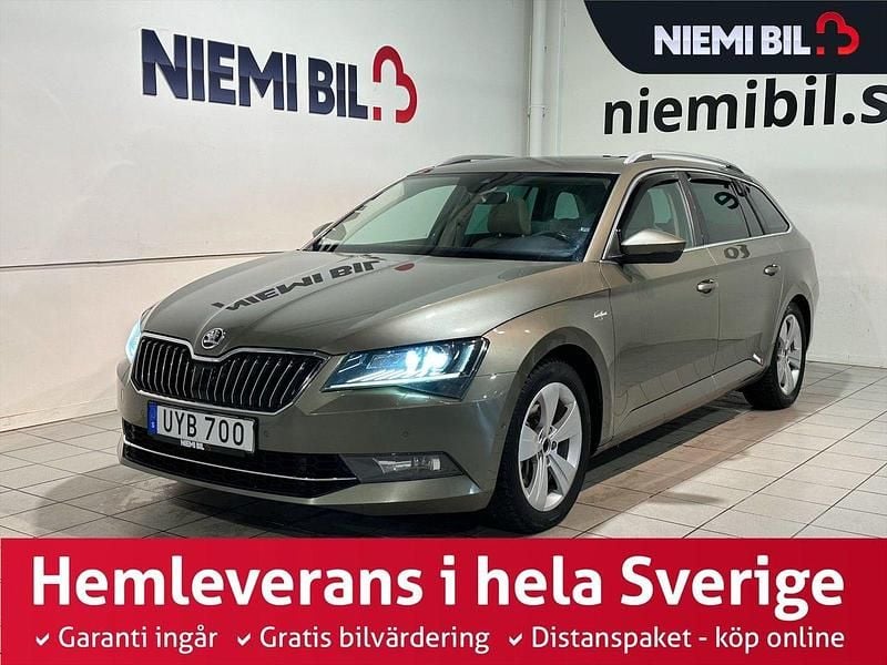 Ljusgrön Begagnad 2015 Skoda Superb LAURIN & KLEMENT Kombi | 219 900 kr (Lite dyr) - Bild 1/3