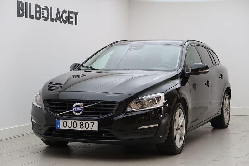 Svart Begagnad 2016 Volvo V60 Business Edition Kombi | 179 900 kr (Marknadspris) - Bild 1/4