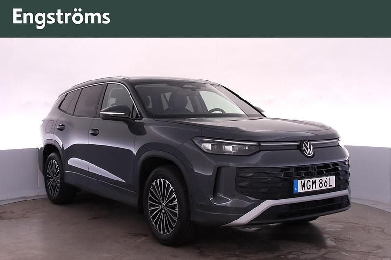 Grå Ny 2026 VW Tayron SUV | 561 300 kr (Lite dyr) - Bild 1/4