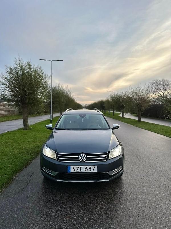 Begagnad 2014 VW Passat Alltrack Kombi | 129 900 kr (Marknadspris) - Bild 1/4
