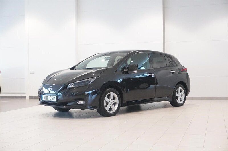 Svart Begagnad 2023 Nissan Leaf N-Connecta Halvkombi | 208 800 kr (Superpris) - Bild 1/4