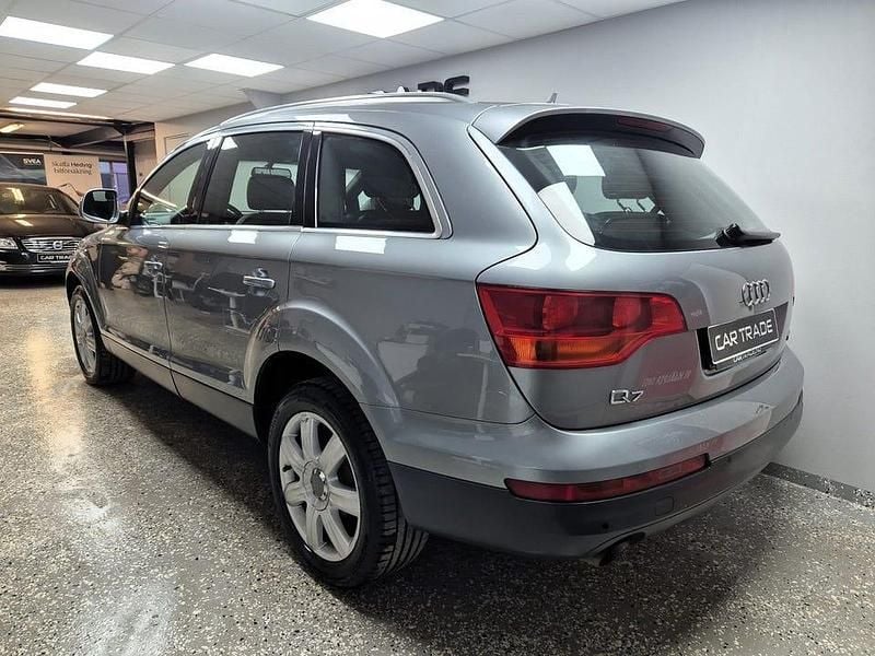 Begagnad Audi Q7 Proline 239 HK (175 kW) 2008 Grå SUV