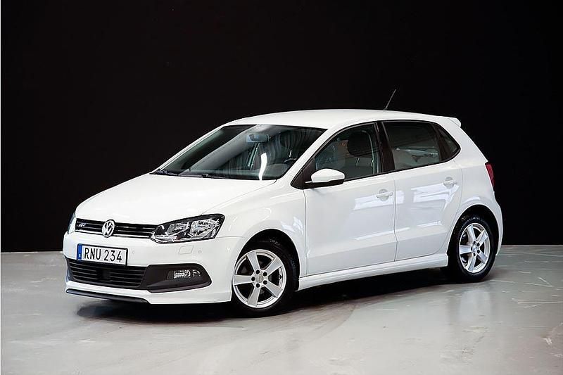 Begagnad VW Polo R-line 90 HK (66 kW) 2017 Vit Halvkombi