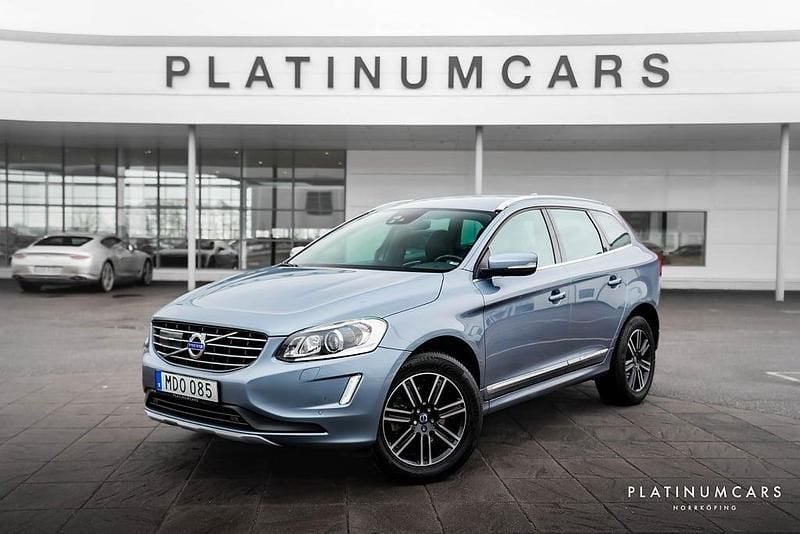 Begagnad Volvo XC60 Standard 190 HK (139 kW) 2016 Ljusblå SUV