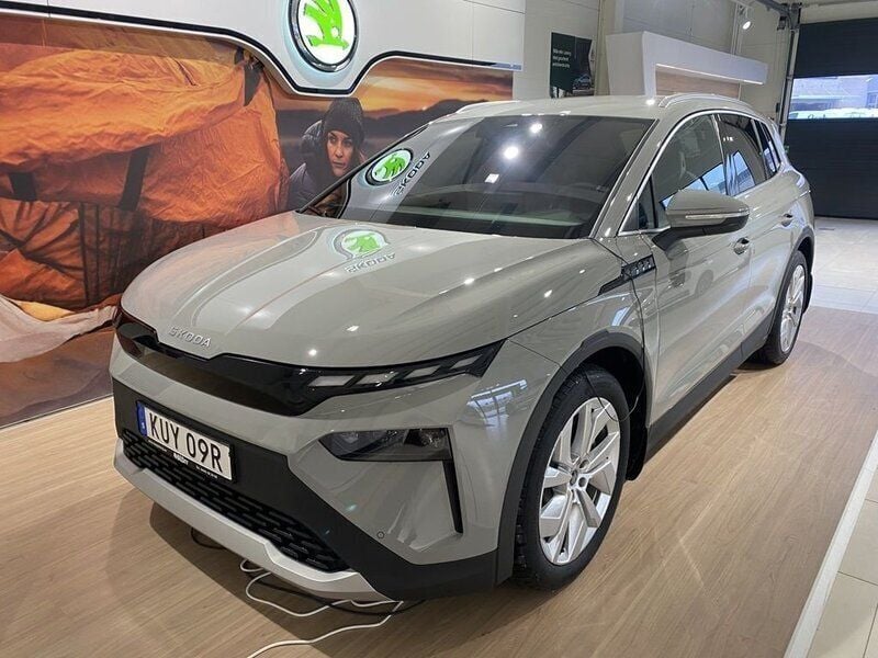 Grå Ny 2025 Skoda Elroq SUV | 557 500 kr - Bild 1/4