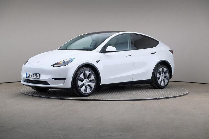 Vit Begagnad 2022 Tesla Model Y Long Range SUV | 349 000 kr - Bild 1/4