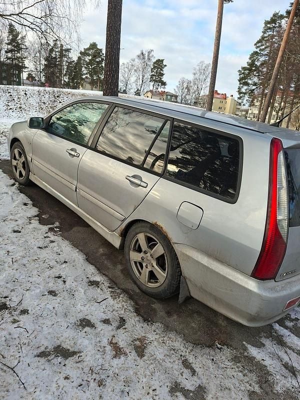 Begagnad Mitsubishi Lancer 135 HK (99 kW) 2005 Kombi