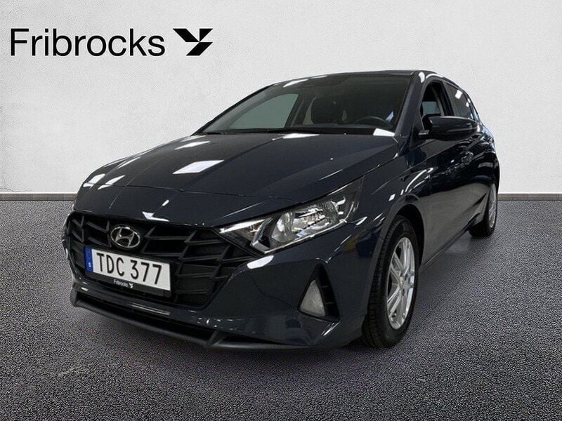 Grå Begagnad 2022 Hyundai i20 Essential Halvkombi | 174 900 kr - Bild 1/4