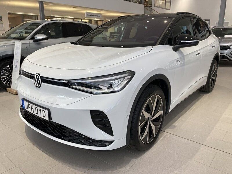 Vit (glacier white metallic bl) Ny 2024 VW ID.4 GTX SUV | 690 700 kr - Bild 1/4