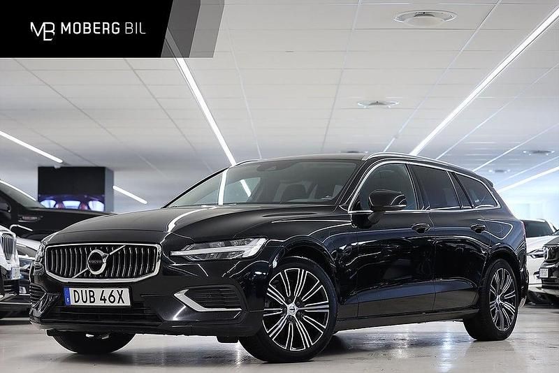 Svart Begagnad 2022 Volvo V60 Kombi | 299 900 kr (Marknadspris) - Bild 1/2