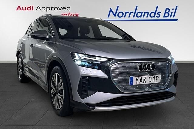 Silver (florettsilver metallic) Begagnad 2022 Audi Q4 e-tron Advanced SUV | 429 900 kr (Lite dyr) - Bild 1/4