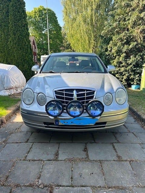 Ljusgrå Begagnad 2006 Kia Opirus Sedan | 16 000 kr - Bild 1/4