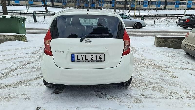 Begagnad Nissan Note 80 HK (58 kW) 2015 Vit Halvkombi