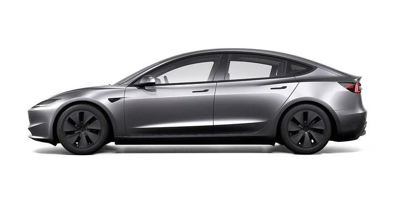 Begagnad Tesla Model 3 Standard Range 208 kW (283 HK) 2025 Quicksilver metallic Sedan