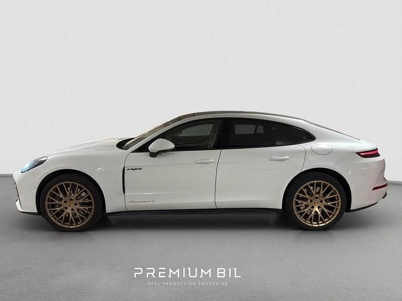 Ny Porsche Panamera 4 Sport 471 HK (346 kW) 2025 Vit Sedan
