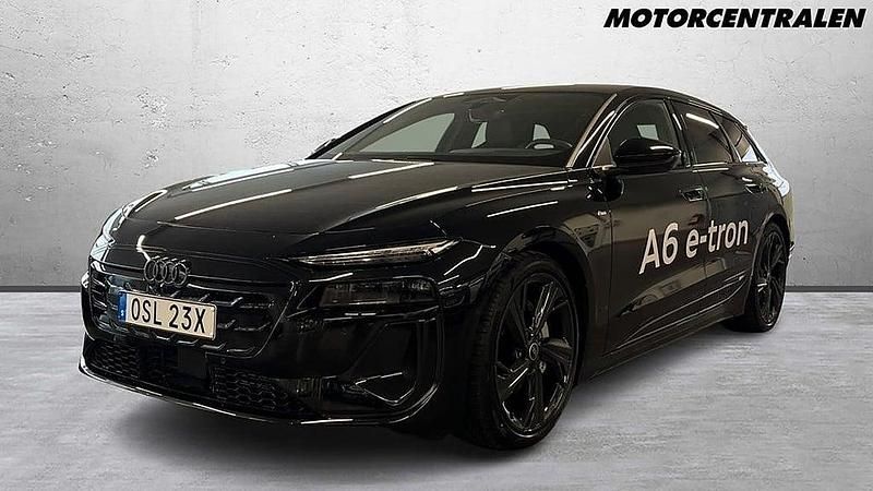 Svart Begagnad 2025 Audi A6 e-tron S-Line Kombi | 939 000 kr (Marknadspris) - Bild 1/4