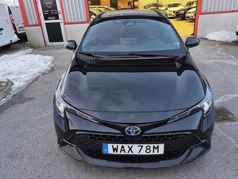 Begagnad Toyota Corolla Active 140 HK (102 kW) 2023 Svart Kombi