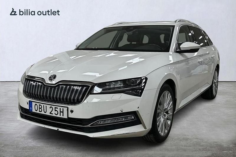 Vit Begagnad 2020 Skoda Superb Business Line Kombi | 269 000 kr (Marknadspris) - Bild 1/4