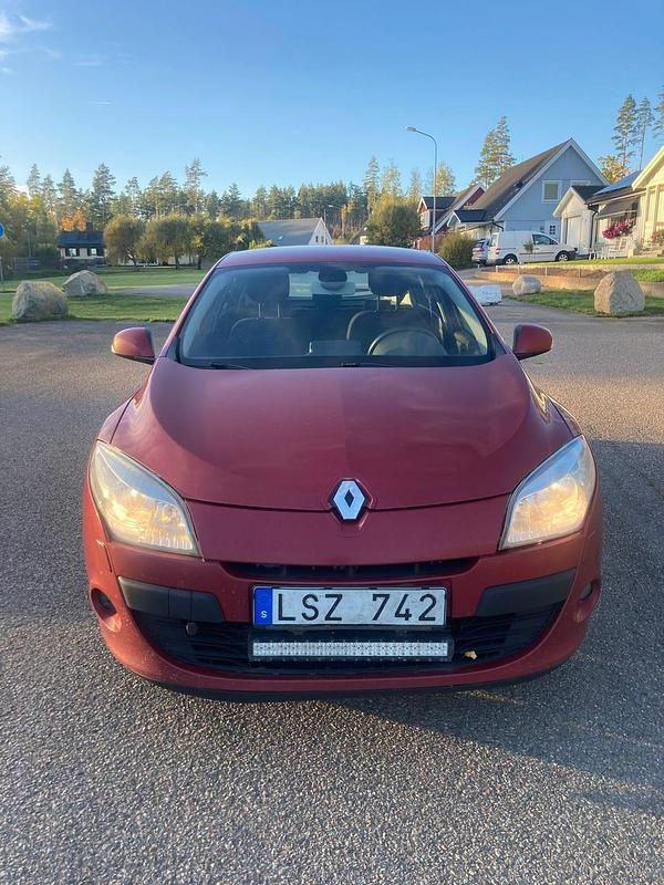 Begagnad Renault Mégane III 90 HK (66 kW) 2011