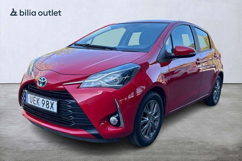 Röd Begagnad 2019 Toyota Yaris Hybrid Active Halvkombi | 164 900 kr (Bra pris) - Bild 1/4
