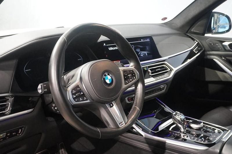 Begagnad BMW X7 M Sport 265 HK (194 kW) 2020 Mineralvit metallic SUV