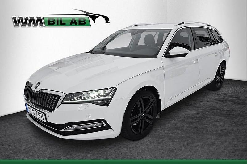 Vit Begagnad 2020 Skoda Superb Business Line Kombi | 249 000 kr (Dyr) - Bild 1/4