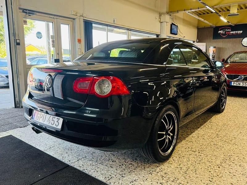 Begagnad VW Eos 200 HK (147 kW) 2008 Svart Cab