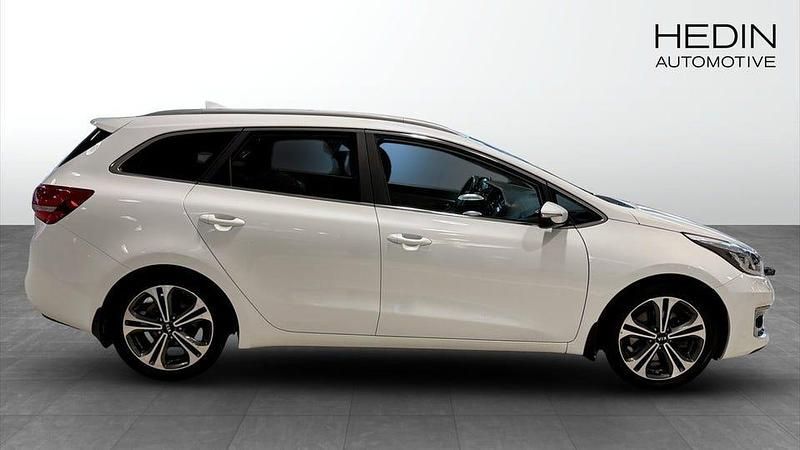 Begagnad Kia Ceed Sportswagon 135 HK (99 kW) 2017 Vit Kombi