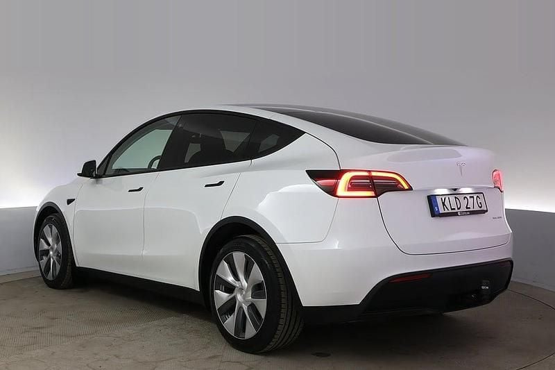 Begagnad Tesla Model Y Long Range AWD 378 kW (514 HK) 2024 Vit SUV