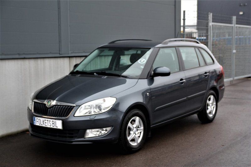 Sald Skoda Fabia Kombi 1 2 Tsi 86hk Begagnad 2011 11 000 Mil I Helsingborg