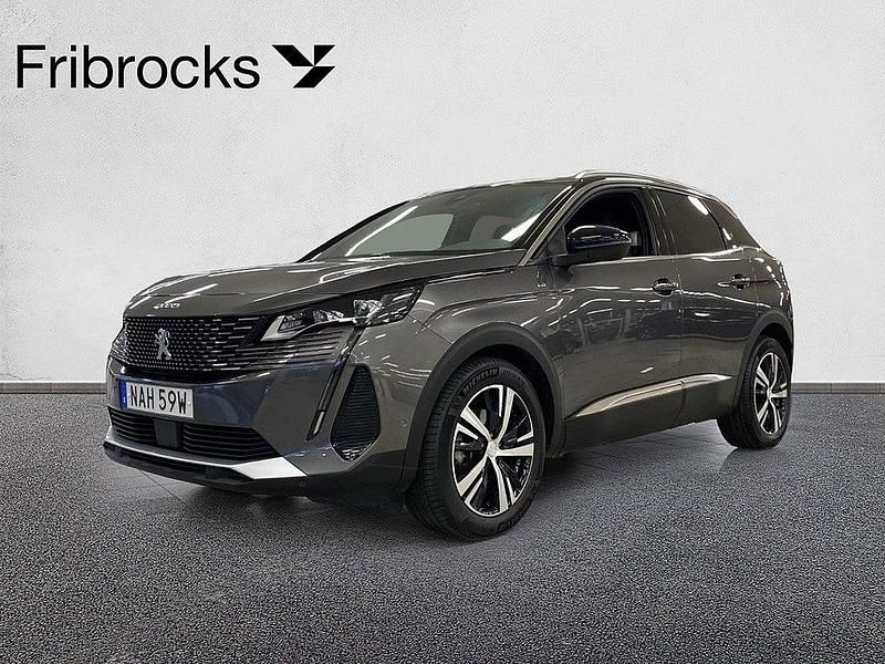 Grå Begagnad 2024 Peugeot 3008 GT SUV | 259 800 kr (Marknadspris) - Bild 1/4