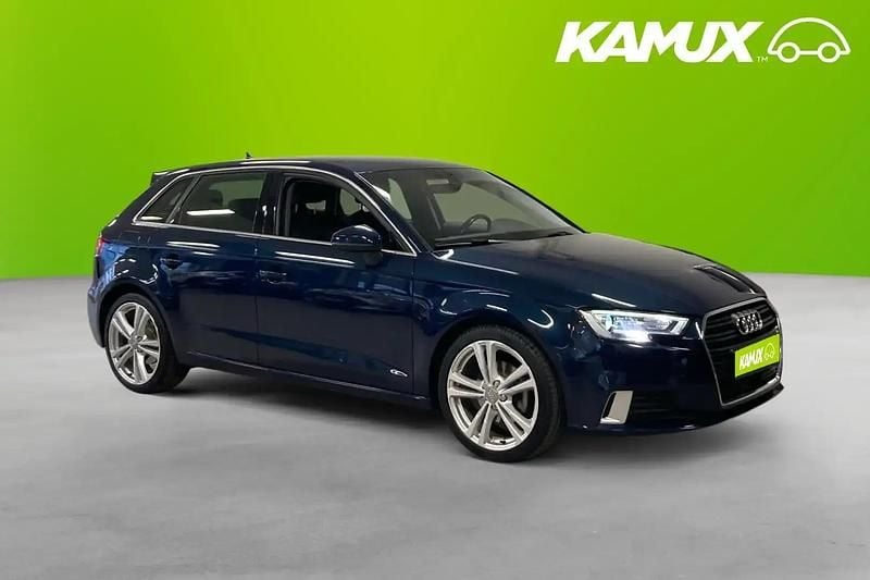 Blå Begagnad 2020 Audi A3 Sportback Design Halvkombi | 169 900 kr (Marknadspris) - Bild 1/4