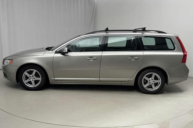 Begagnad Volvo V70 109 HK (80 kW) 2011 Ljusbrun Kombi