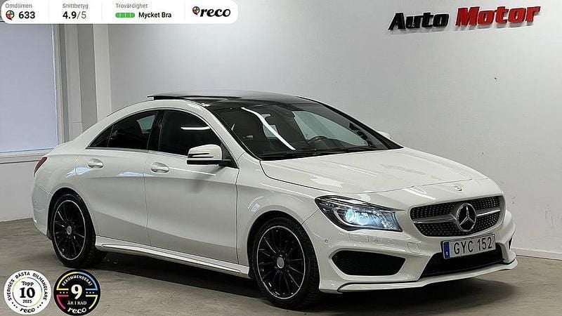 Vit Begagnad 2015 Mercedes CLA200 AMG Sedan | 179 900 kr (Lite dyr) - Bild 1/4