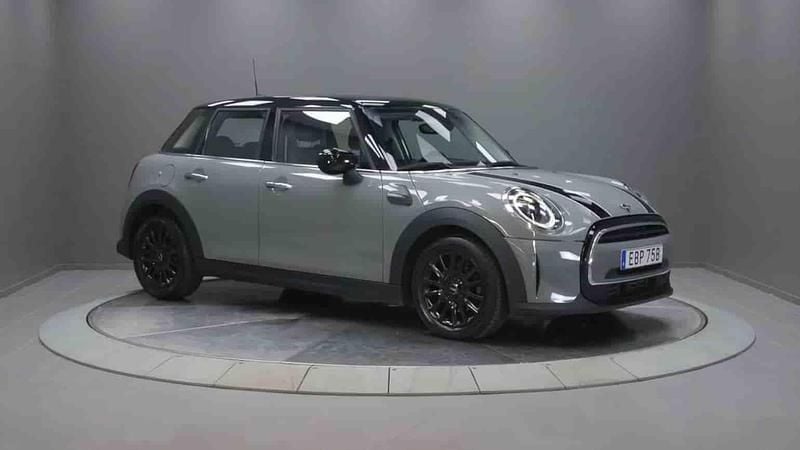 Grå Begagnad 2023 Mini Cooper Halvkombi | 259 000 kr (Marknadspris) - Bild 1/1