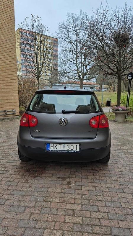 Begagnad 2008 VW Golf VI Halvkombi | 39 500 kr (Marknadspris) - Bild 1/4