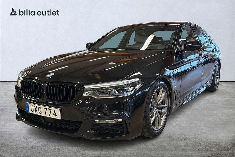 Svart Begagnad 2018 BMW 530e iPerformance Sedan | 259 900 kr (Dyr) - Bild 1/3