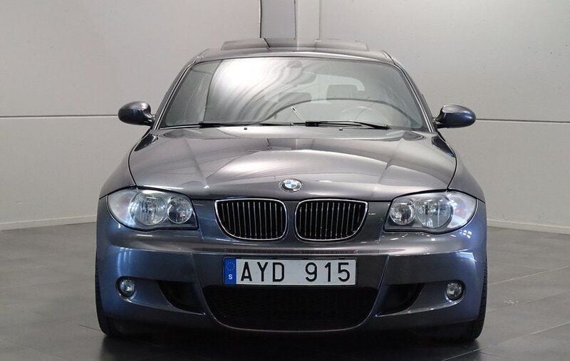 Mörkgrå Begagnad 2006 BMW 130 M Sport Halvkombi | 99 900 kr - Bild 1/4