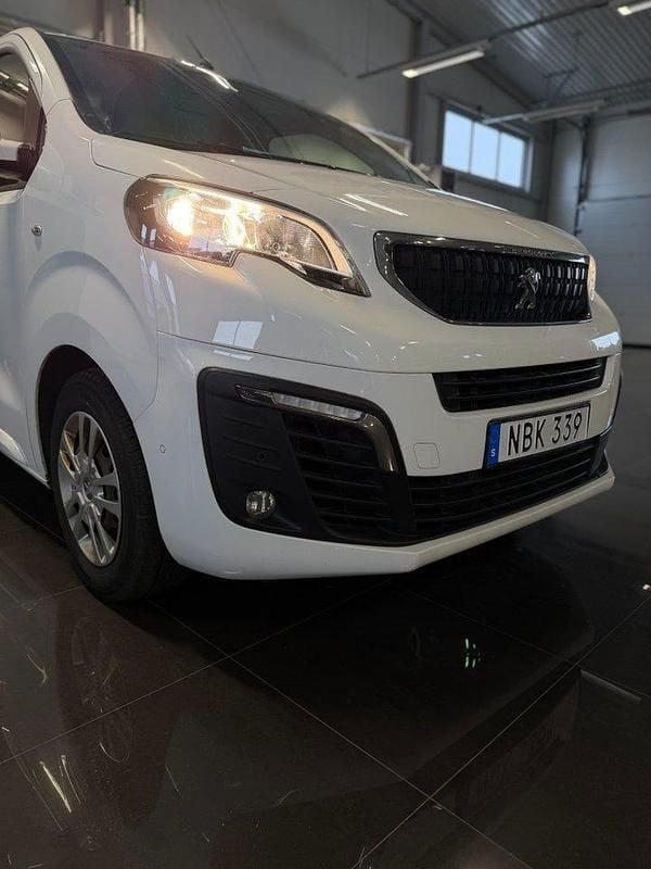 Begagnad Peugeot Expert 122 HK (89 kW) 2017 Vit Van