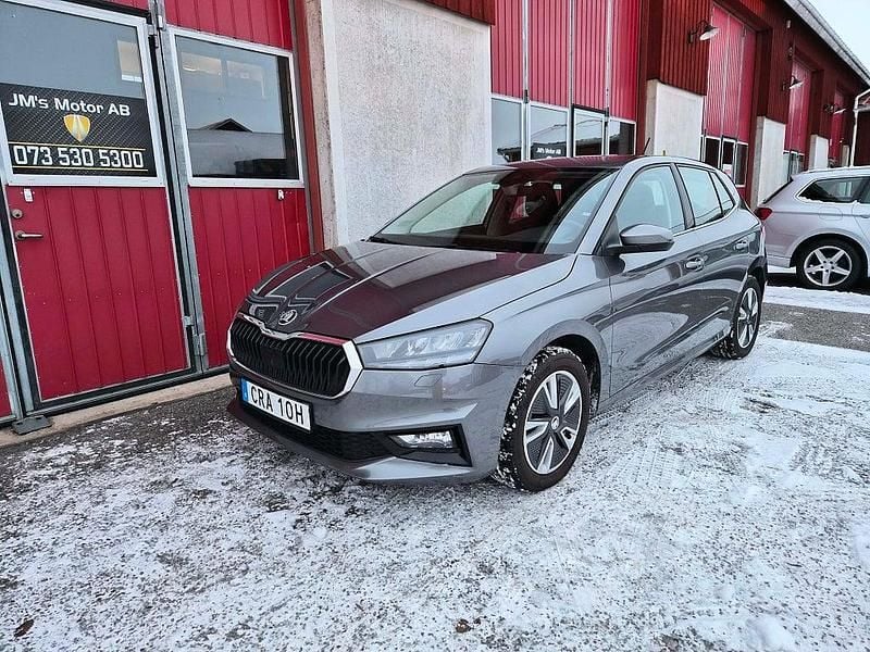 Begagnad Skoda Fabia Style 110 HK (80 kW) 2022 Grå Halvkombi