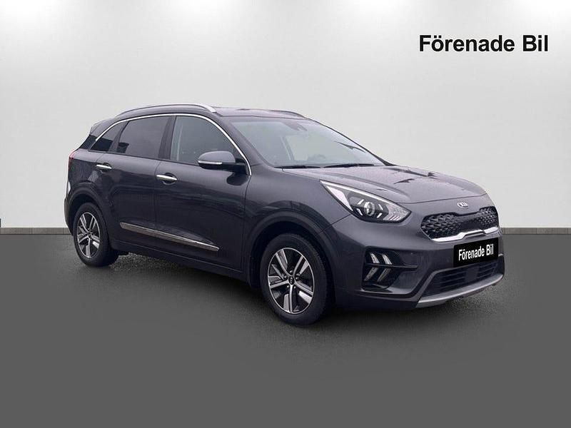 Begagnad Kia Niro Advance 141 HK (103 kW) 2019 Gråmetallic SUV