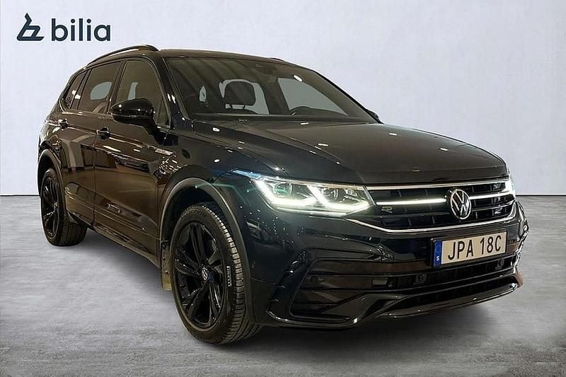 Begagnad VW Tiguan Allspace R-line 203 HK (149 kW) 2022 Svart SUV