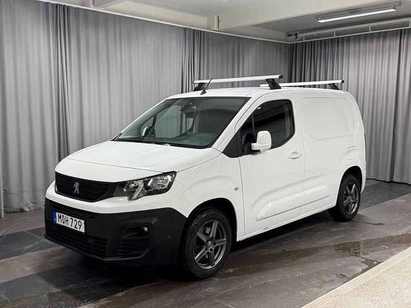 Vit Begagnad 2019 Peugeot Partner Minibuss | 168 625 kr (Dyr) - Bild 1/4