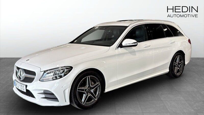 Vit (white) Begagnad 2020 Mercedes C200 AMG Kombi | 214 900 kr (Bra pris) - Bild 1/4