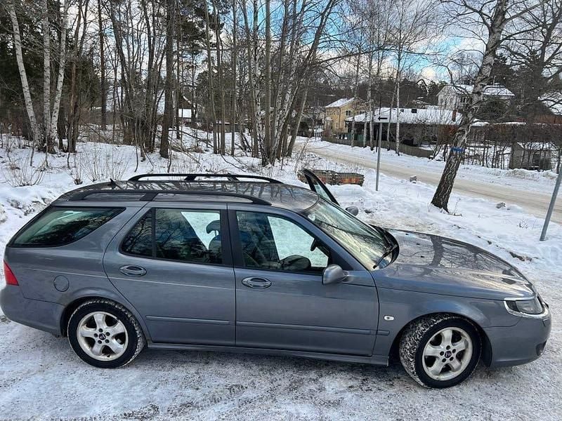 Grafitgrå metallic Begagnad 2007 Saab 9-5 Kombi | 12 500 kr (Bra pris) - Bild 1/4