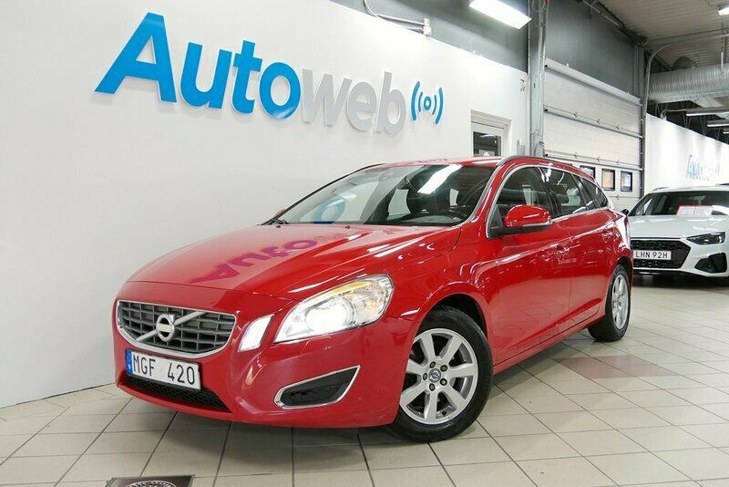 Röd Begagnad 2011 Volvo V60 Momentum Kombi | 91 900 kr (Bra pris) - Bild 1/4