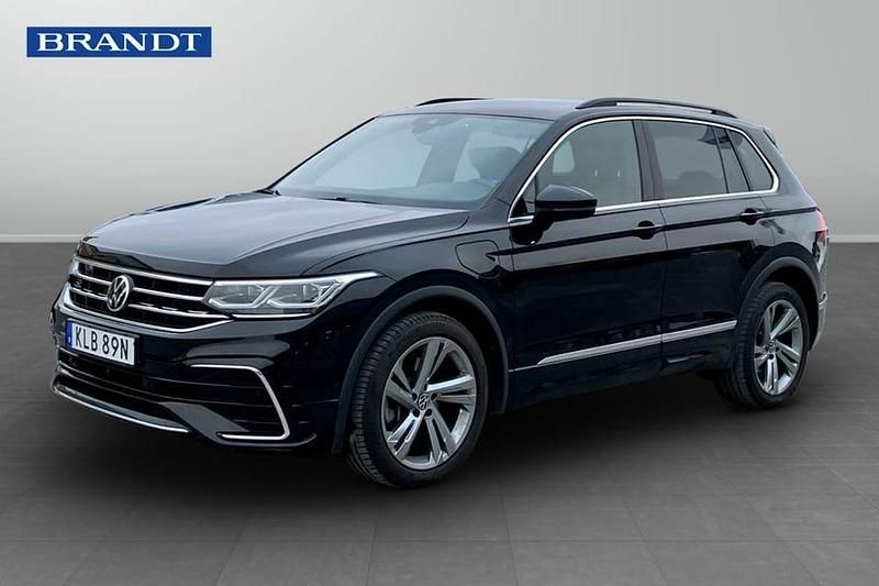 Begagnad VW Tiguan R-line 248 HK (182 kW) 2022 Svart SUV