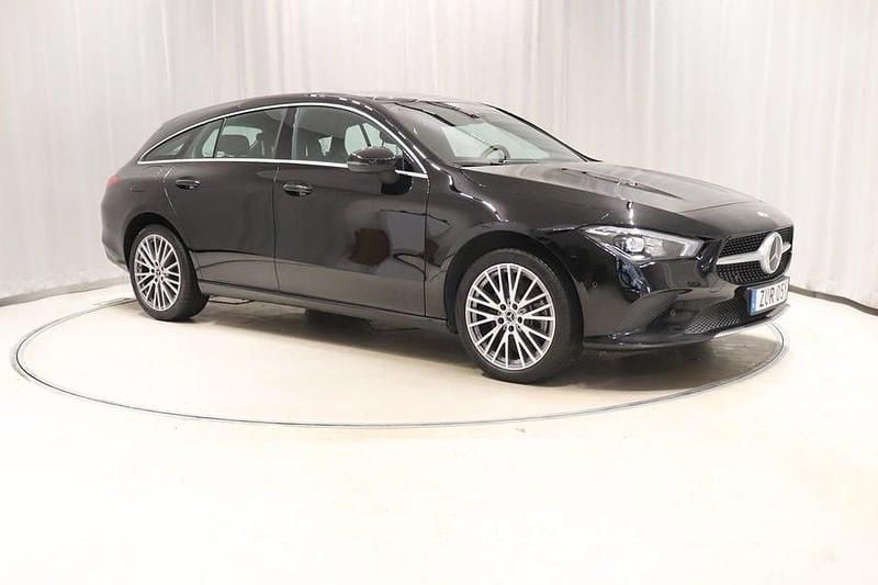 Begagnad Mercedes CLA250 160 HK (117 kW) 2023 Svart Sedan