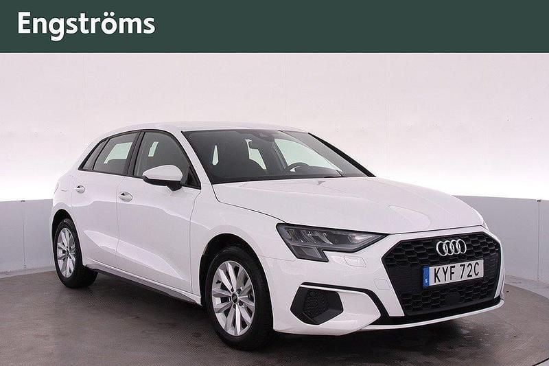 Vit (ibisvit) Begagnad 2022 Audi A3 Sportback Proline Halvkombi | 249 000 kr (Marknadspris) - Bild 1/4
